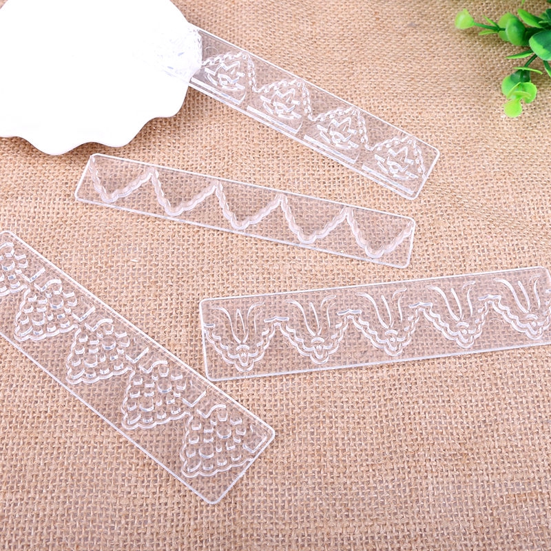 Bộ 4 Khuôn Cắt Kẹo Đường Trang Trí Bánh Kem