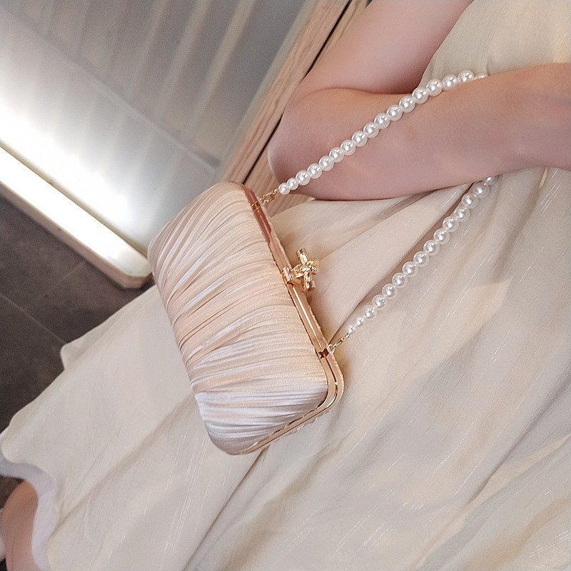 Bóp cầm tay lụa satin kèm quai xách xinh