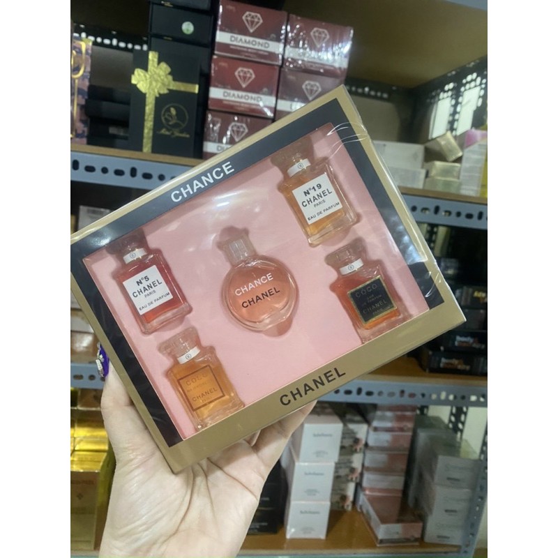 Bộ Quà Tặng 5 Chai Nước Hoa Mini CÓ HỘP GIẤY | BigBuy360 - bigbuy360.vn