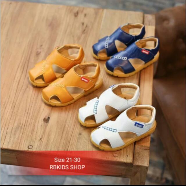 Sandal bít mũi Sport cho bé