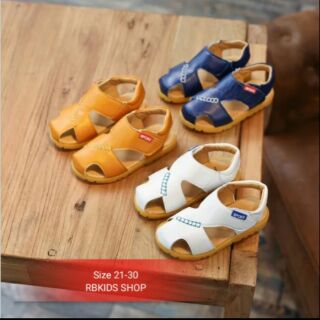 Sandal bít mũi Sport cho bé