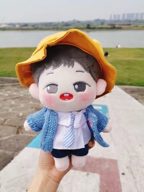 Áo/mũ/máy ảnh... cho doll 20cm