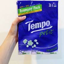 Khăn giấy cao cấp Tempo Petit Jasmine (18 gói/bịch)
