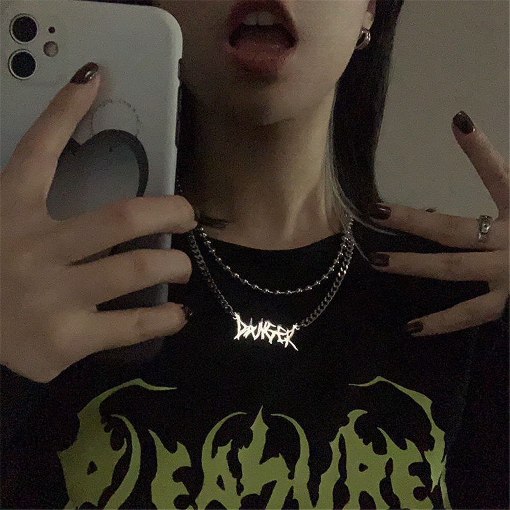 vòng cổ Mặt Khắc Chữ Thời Trang