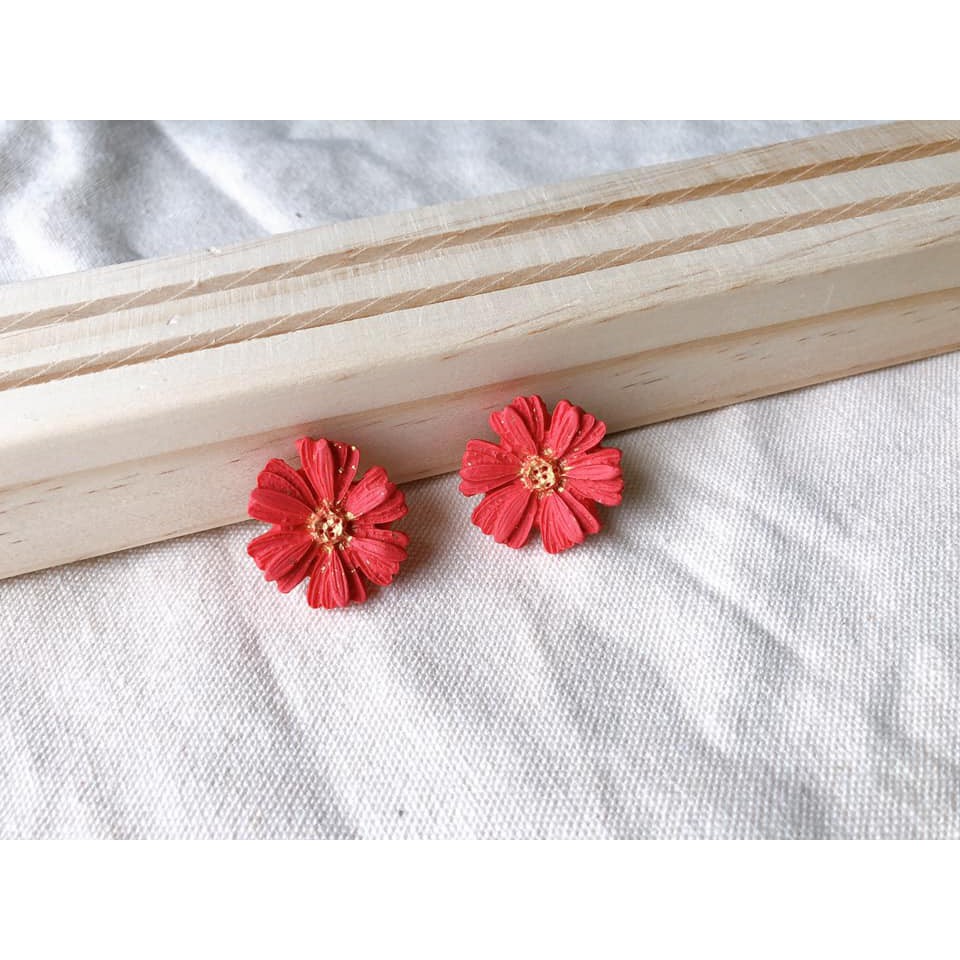 BÔNG TAI NỮ, BÔNG HOA ĐEO SÁT TAI, TRẺ TRUNG - ĐƠN GIẢN - SANG, ĐẤT SÉT HANDMADE BY EVIAN STUDIO
