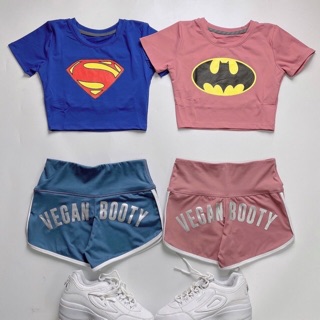 Áo croptop in siêu nhân