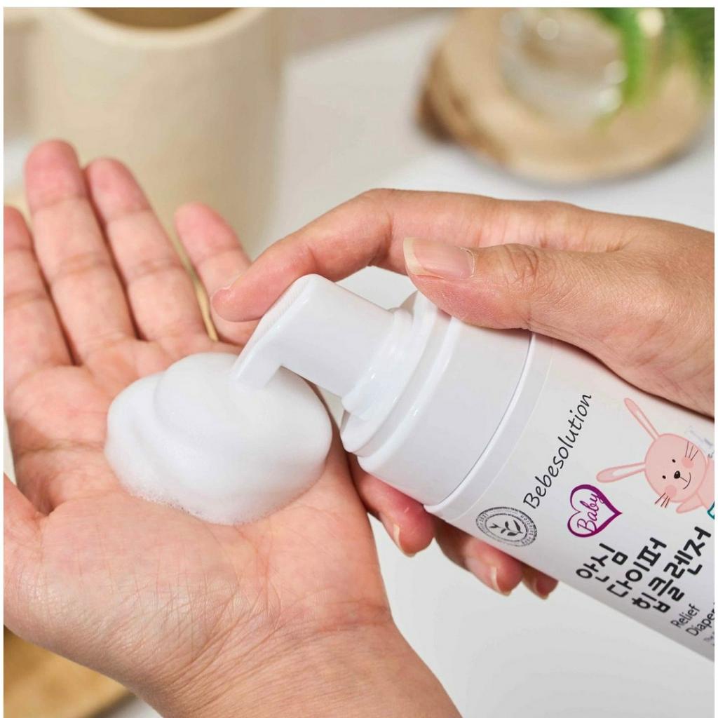 Bọt vệ sinh vùng kín cho bé BeBeSolution