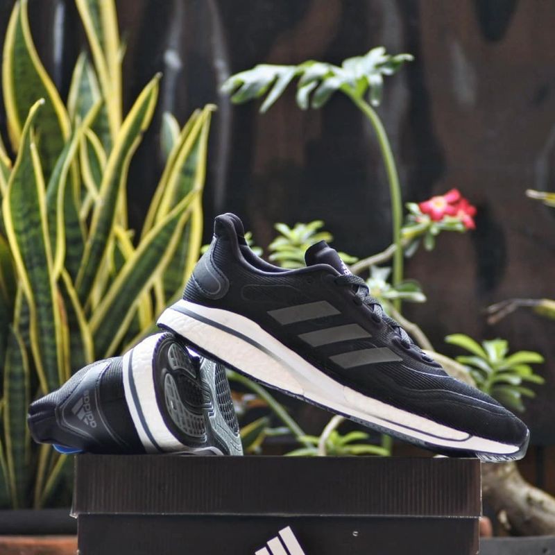 Giày Thể Thao Adidas Supernova Plus Boost Core Chính Hãng