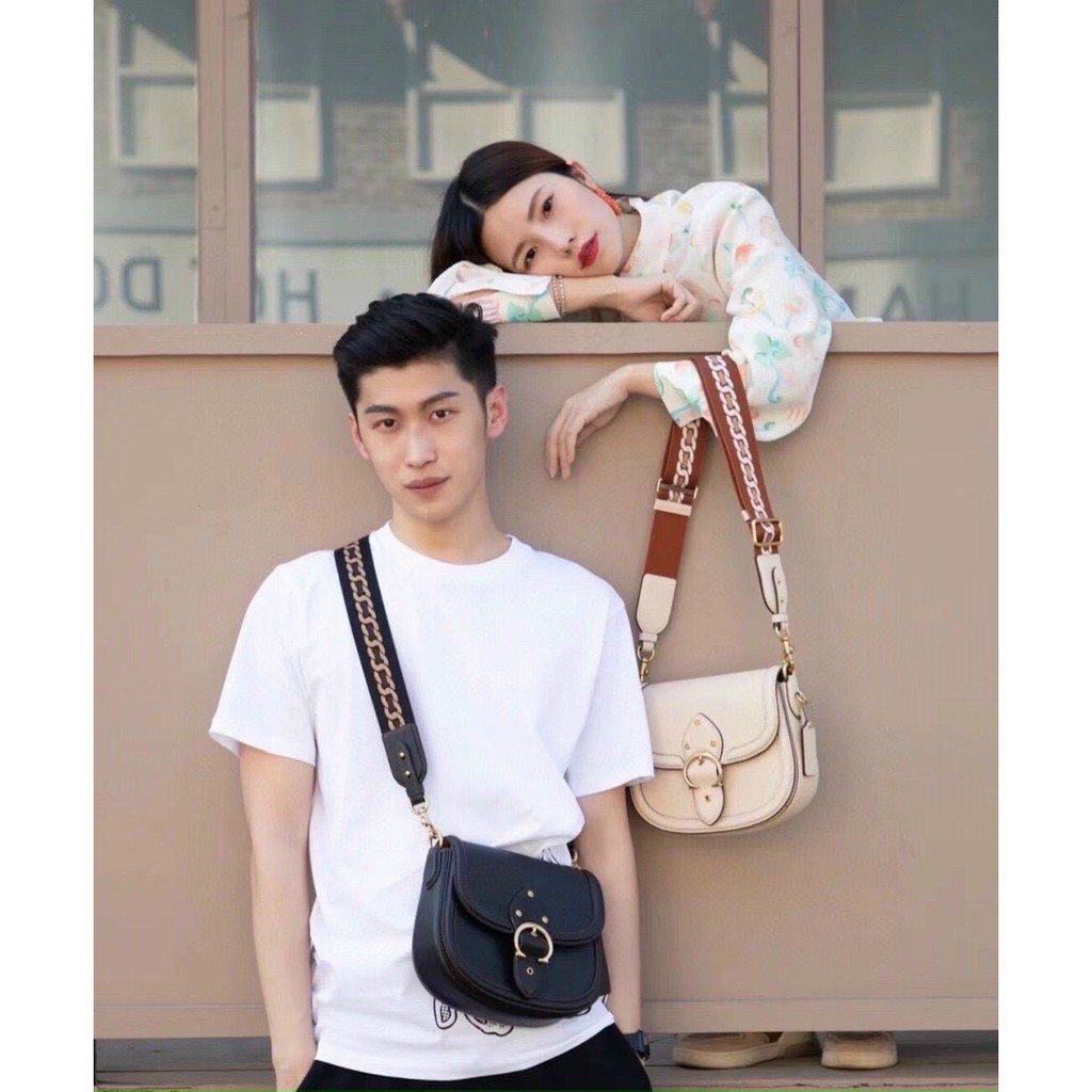Túi Đeo Chéo Đeo Vai Coách Beat Saddle C3738