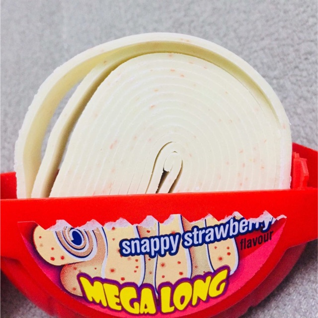 Kẹo gum cuộn Hubba Bubba vị snappy strawberry. Cực ngon cực ngọt, rẻ con thích mê. Giá rẻ hàng chuẩn tội gì không mua