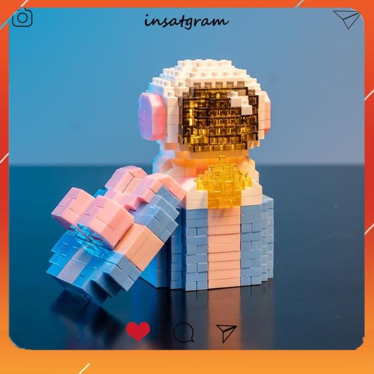 Mô hình lắp ráp Phi Hành Gia Mini phát sáng tặng búa+ lật đật, đồ chơi xếp hình