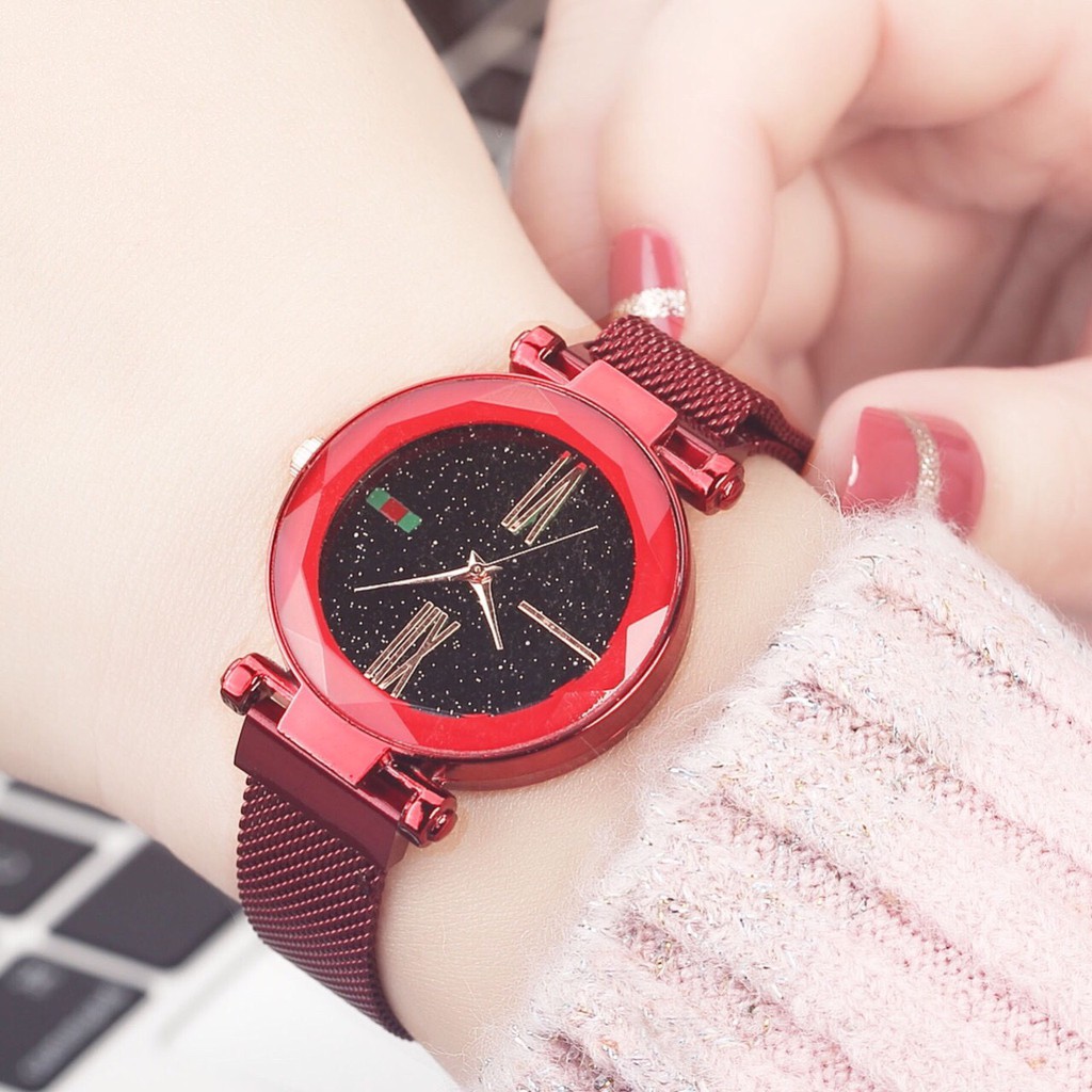 Đồng hồ thời trang nữ dây lưới nam châm Huans màu đỏ SC533