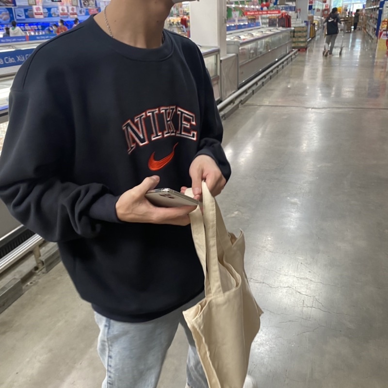 [Mã 12FASHIONSALE1 giảm 10K đơn 50K] ÁO SWEATER N1KE BLACK RED 🖤 | BigBuy360 - bigbuy360.vn