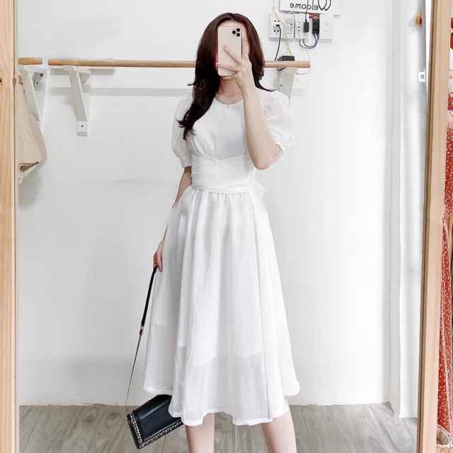Đầm váy freesize trắng chéo eo