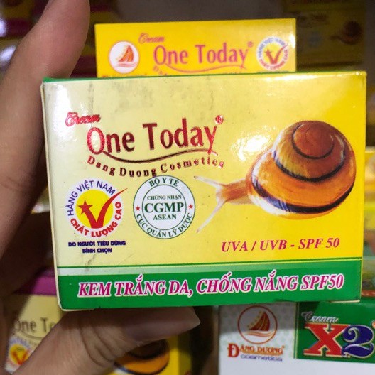 Kem trắng da chống nắng one today