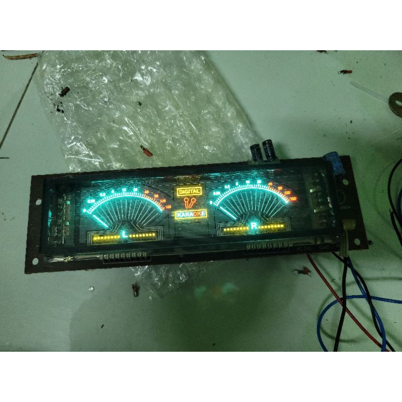 Đèn quắc ampli nháy theo nhạc