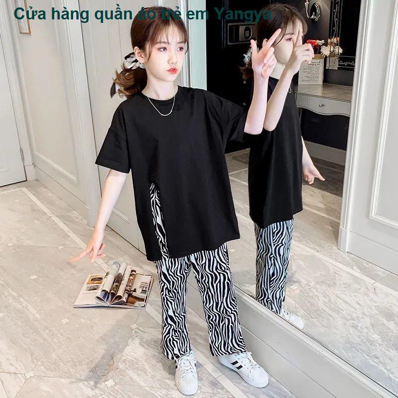 Bộ đồ mùa hè cho bé gái 2021 net mới nổi tiếng phong cách phương Tây trẻ em lớn Phiên bản Hàn Quốc của bộ quần áo thủy t