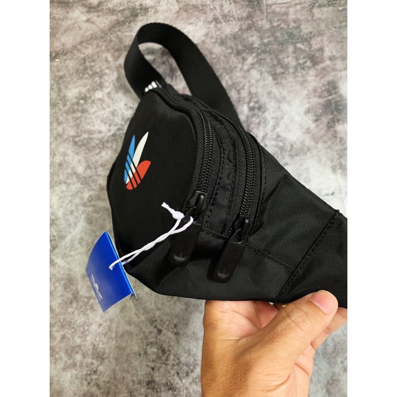 (TÚI XUẤT XỊN) B185 ESSENTIAL TRICOLOR WAIST BAG BLACK GN5455