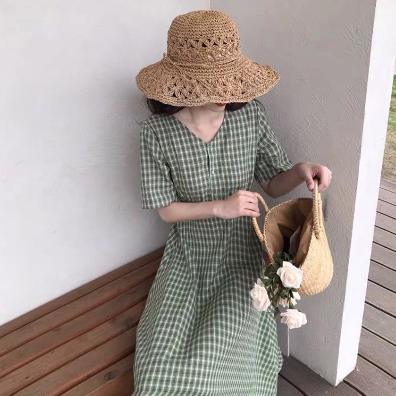 Đầm cổ tròn hoạ tiết sọc ca-rô nữ tính