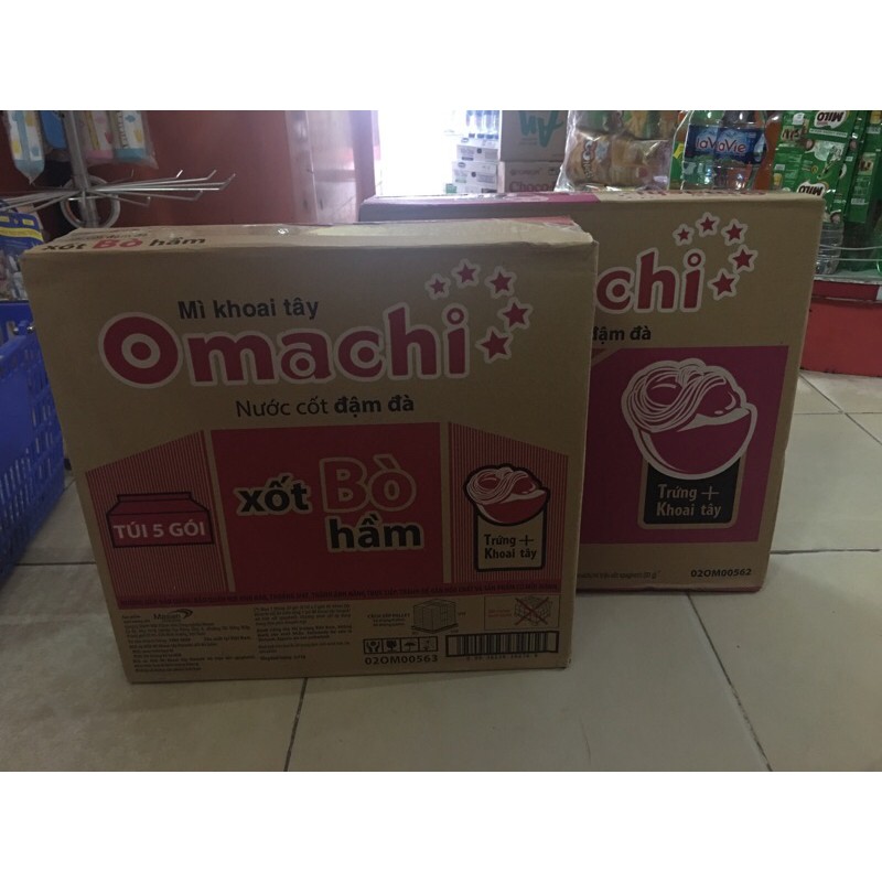 1 THÙNG MÌ OMACHI KHOAI TÂY, SƯỜN HEO, BÒ HẦM, TÔM CHUA CAY