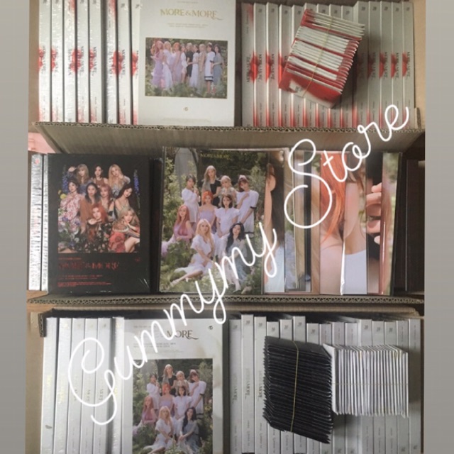 Có sẵn bộ album nhạc TWICE More and More, có set card và poster, tặng kèm túi zip và tube