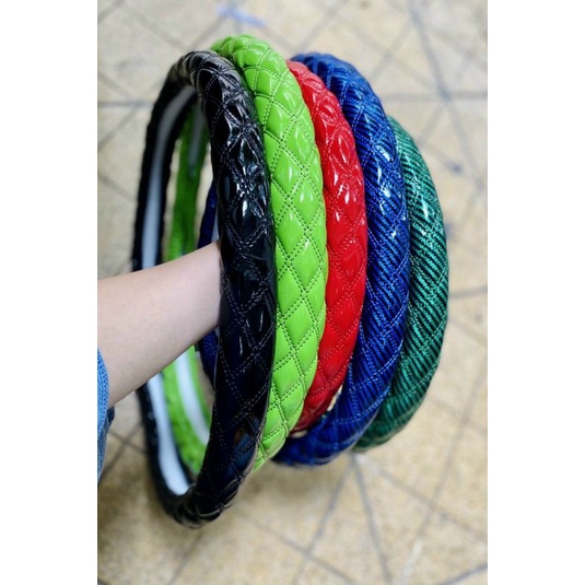 Bọc vô lăng da 38cm và 41-42cm.