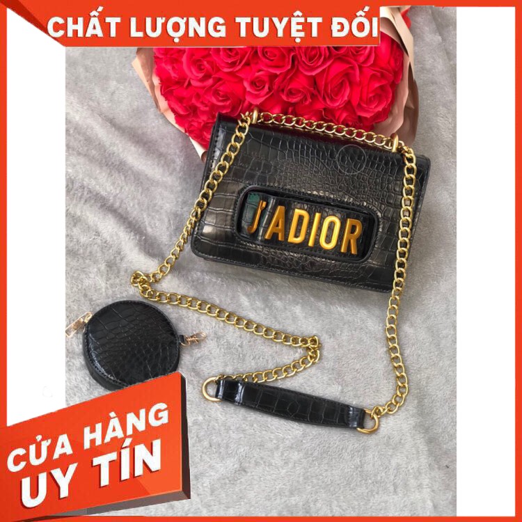 Túi xách nữ, túi đeo chéo in chữ vàng sang chảnh