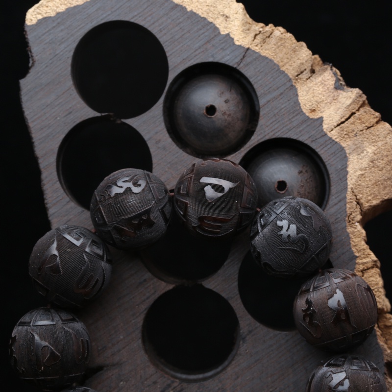 Vòng Tay Hạt Gỗ Muny six-Caracter mantra Cho Nam