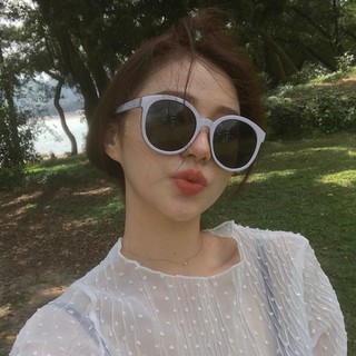 Kính v gọng trắng thời trang