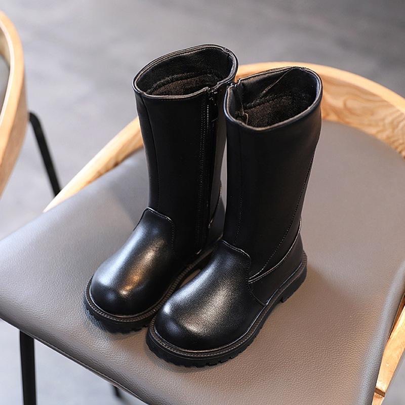 Boot da mềm cho bé gái
