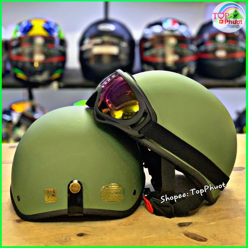 Mũ bảo hiểm nửa đầu 1/2 màu trơn kèm kính phi công và kính UV xốp ép nhiệt - khóa đỏ pull cao cấp