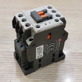 Contactor khởi động từ 9A MC-9b LS