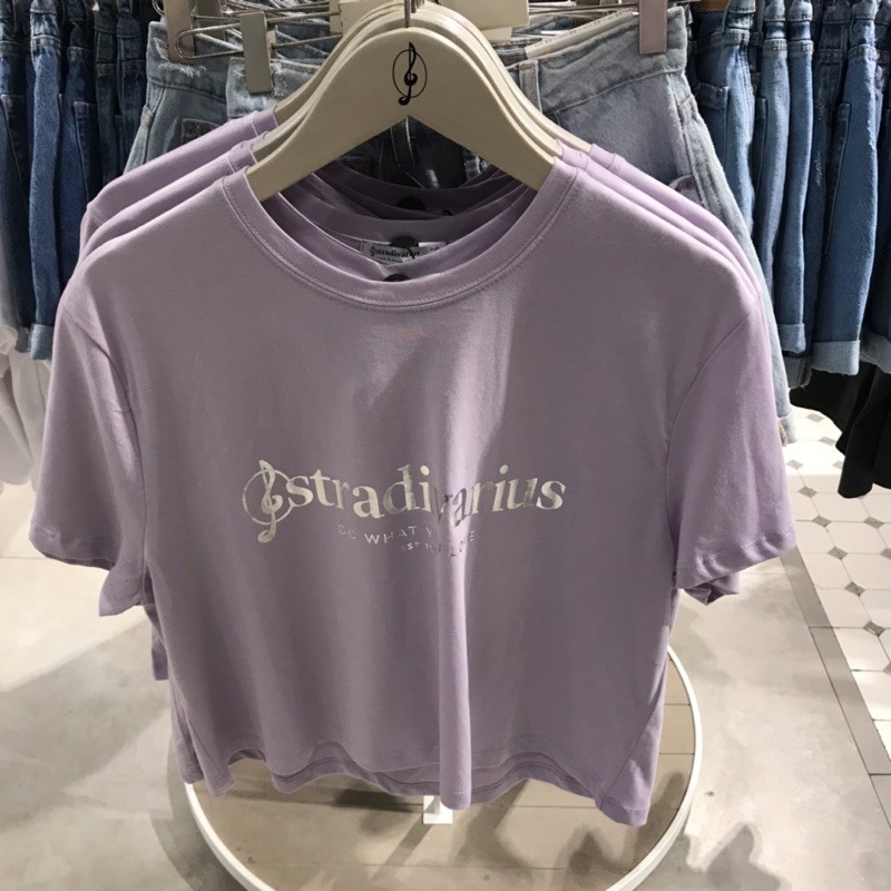 Áo Thun Crop Top In Logo Stradivarius Mới Arival