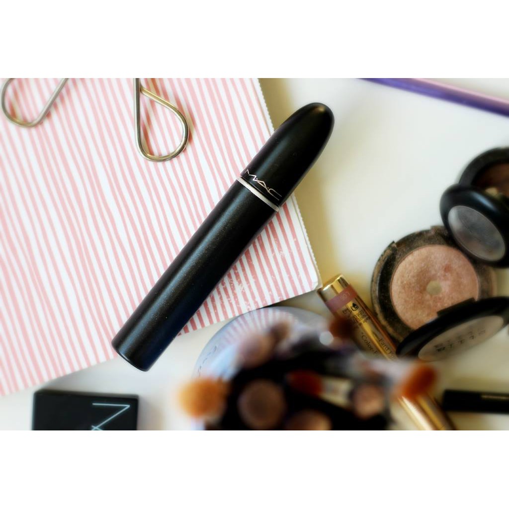 Mascara dài mi Upward Lash Upward Black MAC