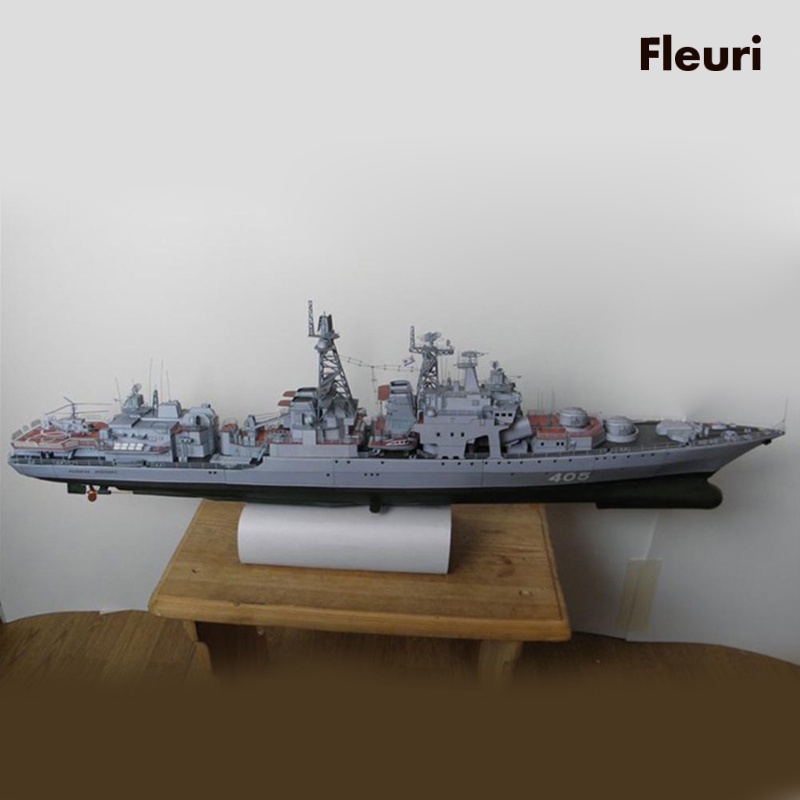 Mô hình tàu chiến Levchenko tỉ lệ 1 / 200 thời trang