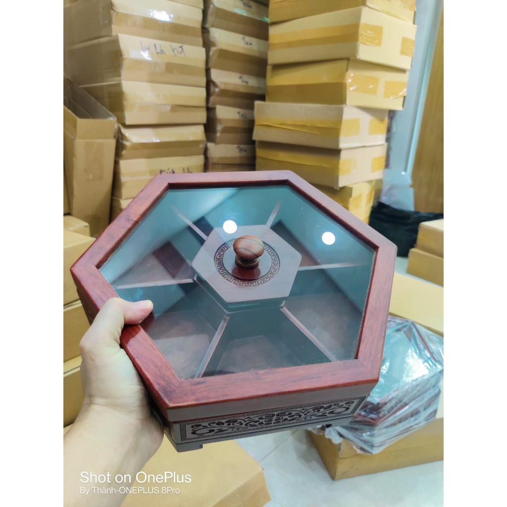 Hộp đựng bánh Kẹo Ngày Tết bằng Gỗ Hương Cao Cấp - trạm hoa văn tinh xảo xung quanh --  khay đựng mứt tết -- ảnh thực tế