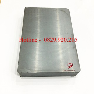 1 viên nam châm đen kích thước dài 150mm rộng 100mm dày 25mm