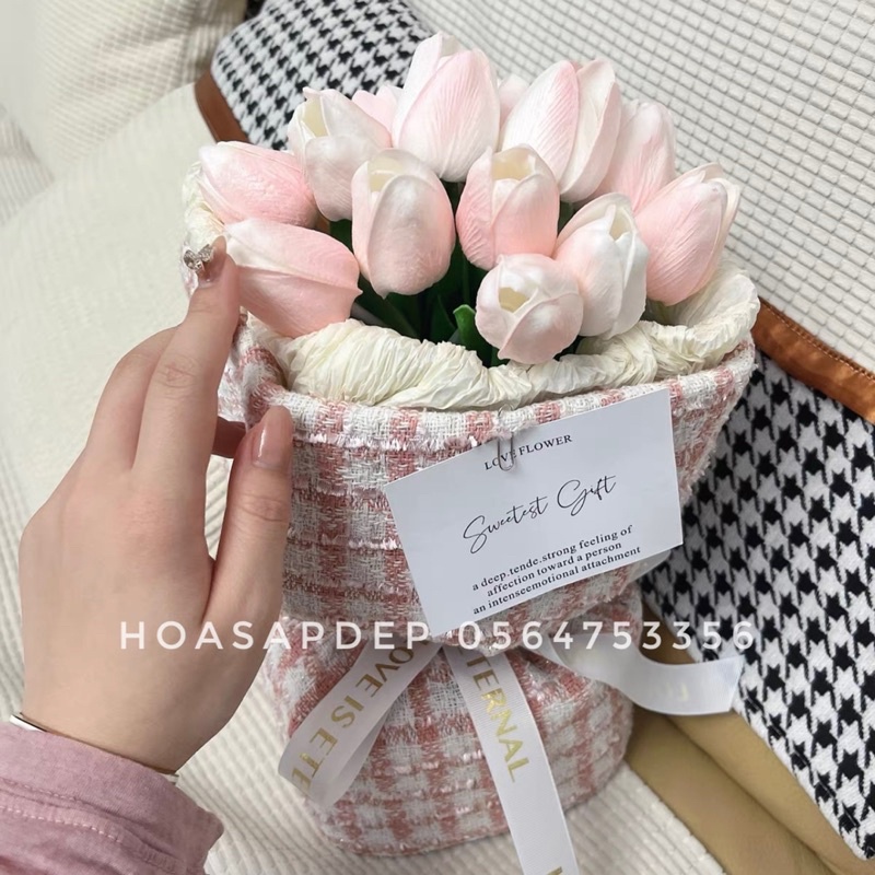 BÓ HOA TULIP CAO SU NON BỌC VẢI DẠ CAO CẤP