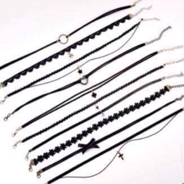 Choker lựa mẫu lộn xộn