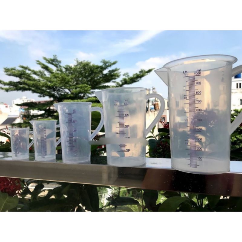 Ca đong CHỮ TÍM chia vạch nhựa tốt 500ml, 1000ml, 1 lít - measuring cup