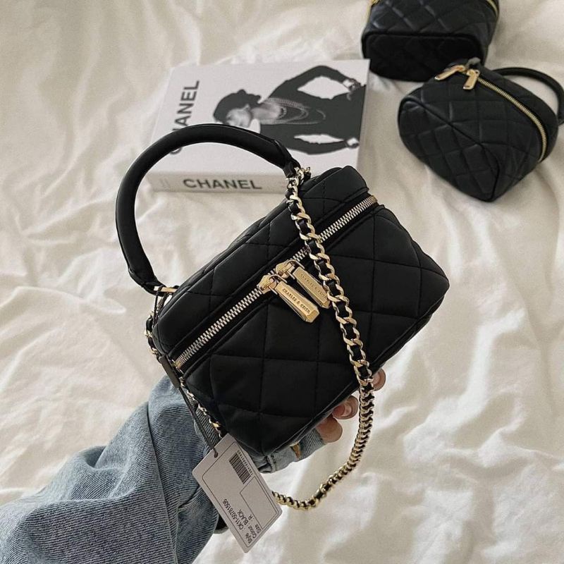 Túi trám cốp Charles & Keith
