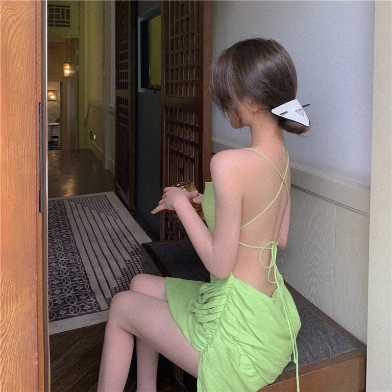 Váy hai dây 2 dây hở lưng đan dây lưng ôm body dáng ngắn vạt chéo xanh