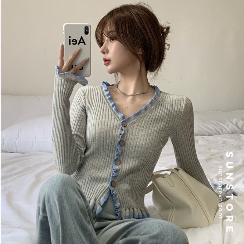 Áo thun tay dài bèo màu xám chất thun co giãn Ulzzang