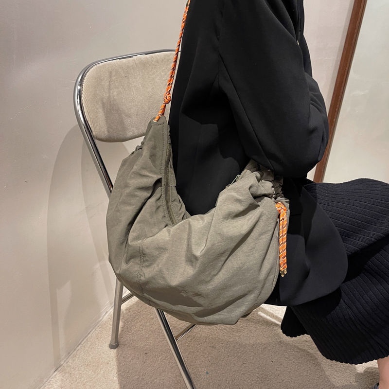 Túi Đeo Vai Mềm Mại Màu Trơn Thời Trang Mùa Đông Chất Lượng Cao Có 7 Kiểu Tùy Chọn