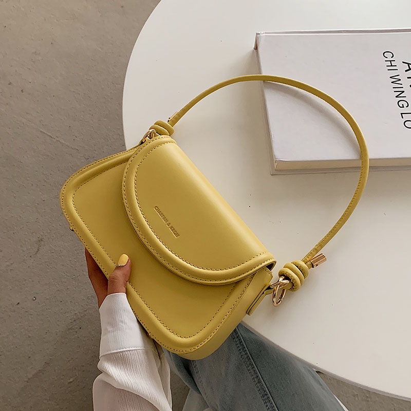 Túi đeo chéo IELGY khóa nam châm màu sắc đơn giản phong cách Hàn Quốc cho nữ