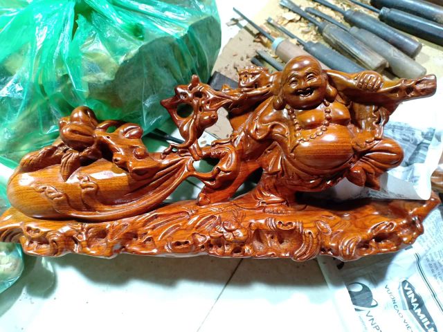 Tượng phật di lặc gỗ hương 40cm