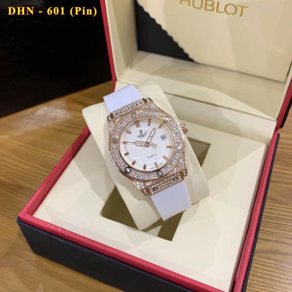 Đồng hồ nữ Hublot HB-34mm mặt tròn đính viền đá dây cao su thơm vani cao cấp DHN601 | BigBuy360 - bigbuy360.vn