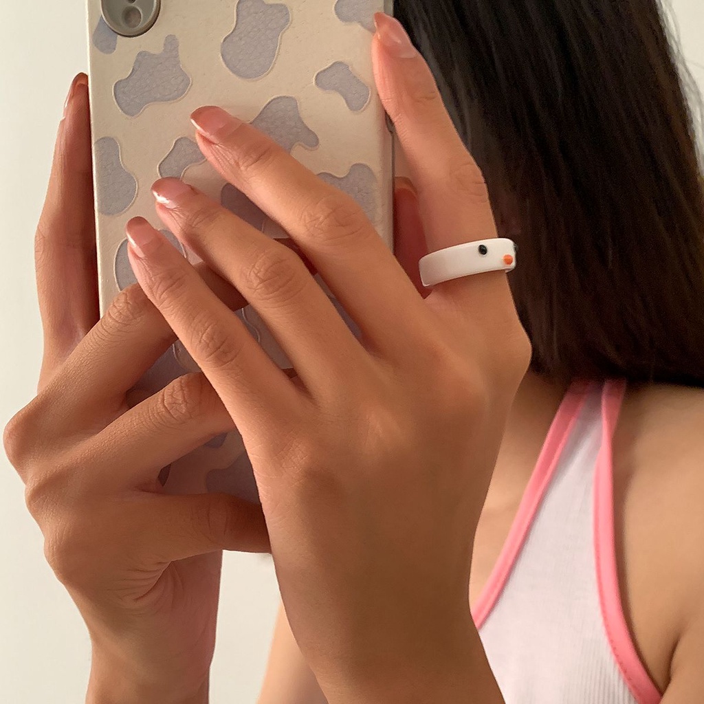 Nhẫn đeo ngón tay bằng nhựa acrylic nhiều màu sắc thời trang dễ thương bắt mắt