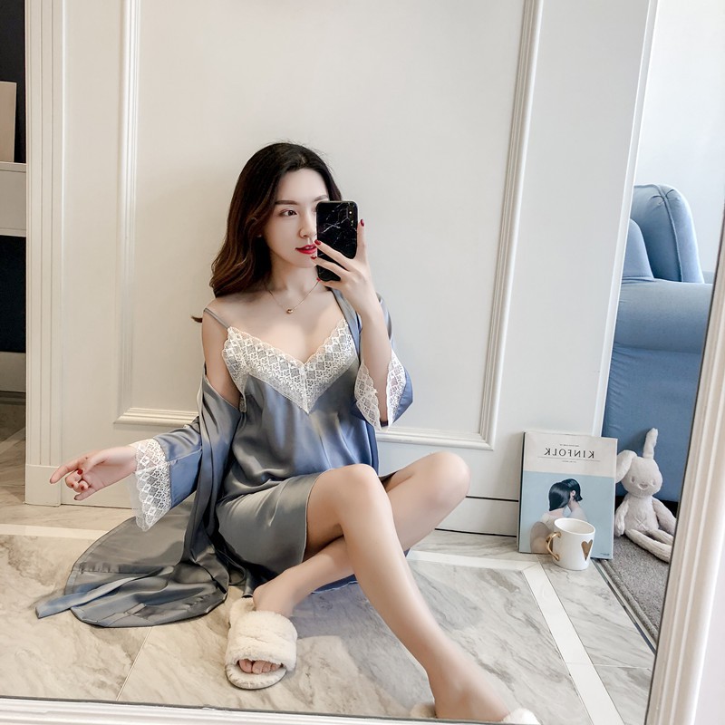 Set Đầm Ngủ Hai Dây Cổ Chữ V Phối Ren + Áo Choàng Chất Liệu Lụa Lạnh Quyến Rũ Cho Nữ | BigBuy360 - bigbuy360.vn