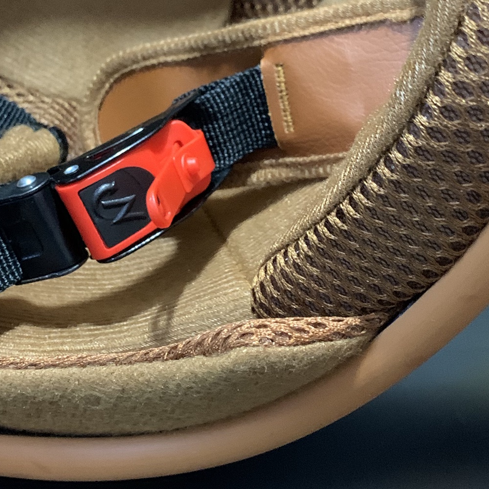 Mũ Bảo Hiểm 3/4 đầu Cao Cấp Lót Nâu Classic Như Hình Tặng kèm lưỡi trai -17 màu- Hàng CTY-Cam Kết Chất Lượng,Giống Hình